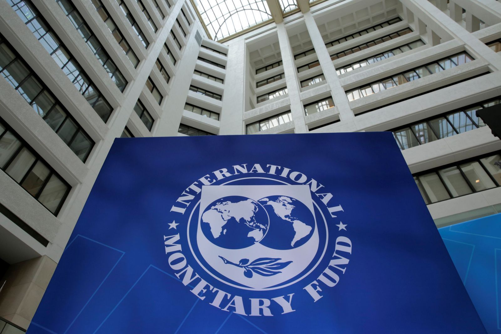 IMF’s program in Ukraine: How to create a new Greece