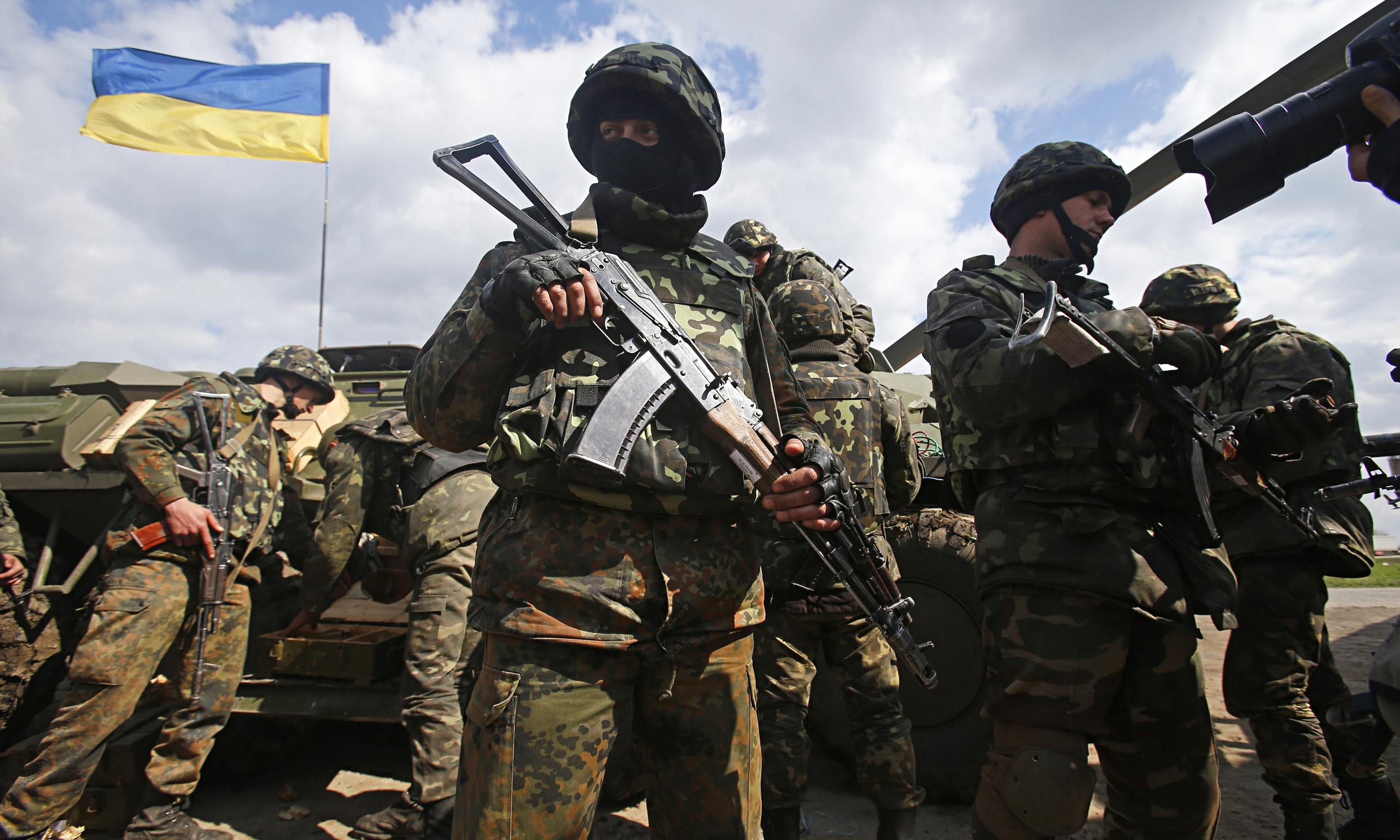 Turn the Ukrainian army into a Swiss one?