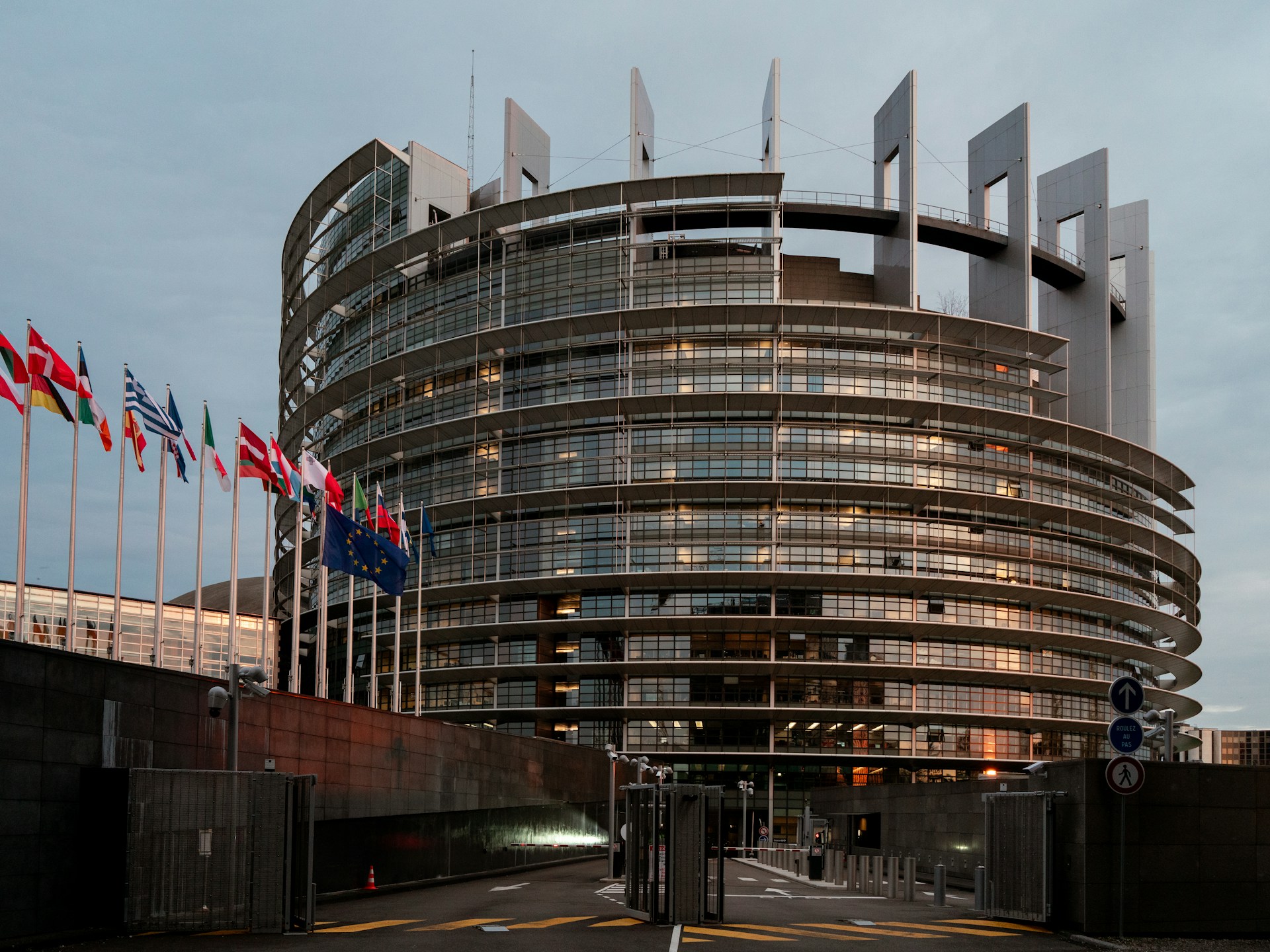 European Parliament Elections and Ukraine: What Narratives is Russian Propaganda Spreading in the EU?