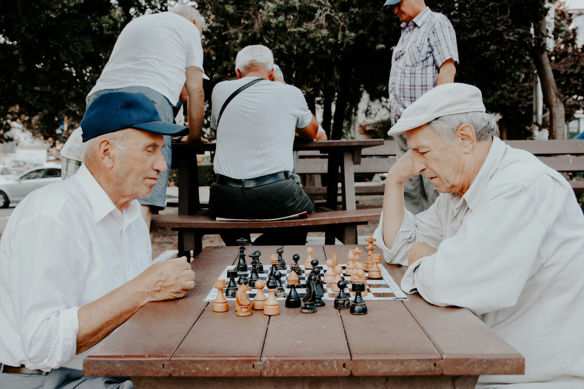 Скільки в Україні пенсіонерів та які пенсії вони отримують?