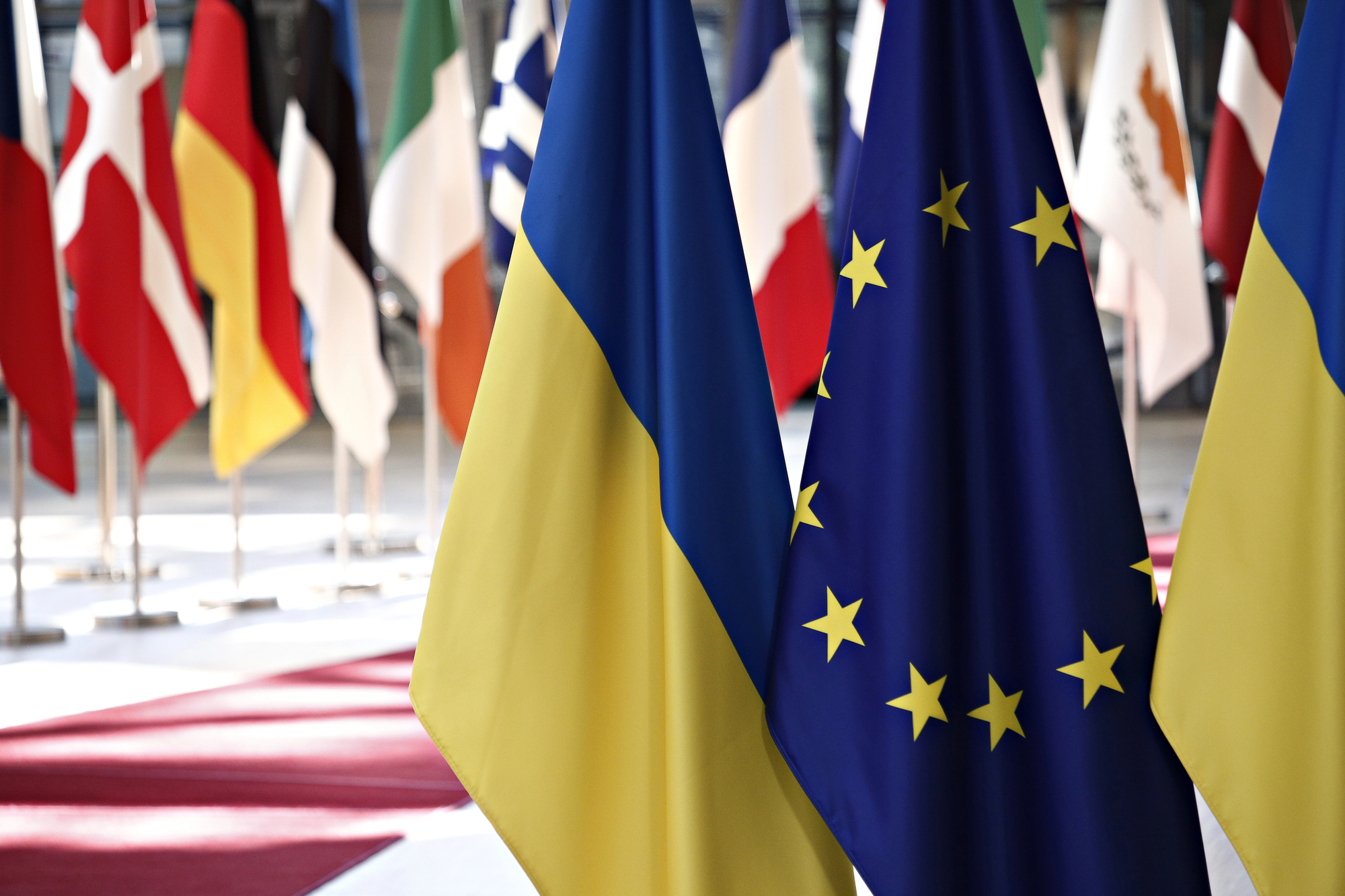 Ціна міфів: як сусіди маніпулюють темою вступу України до ЄС