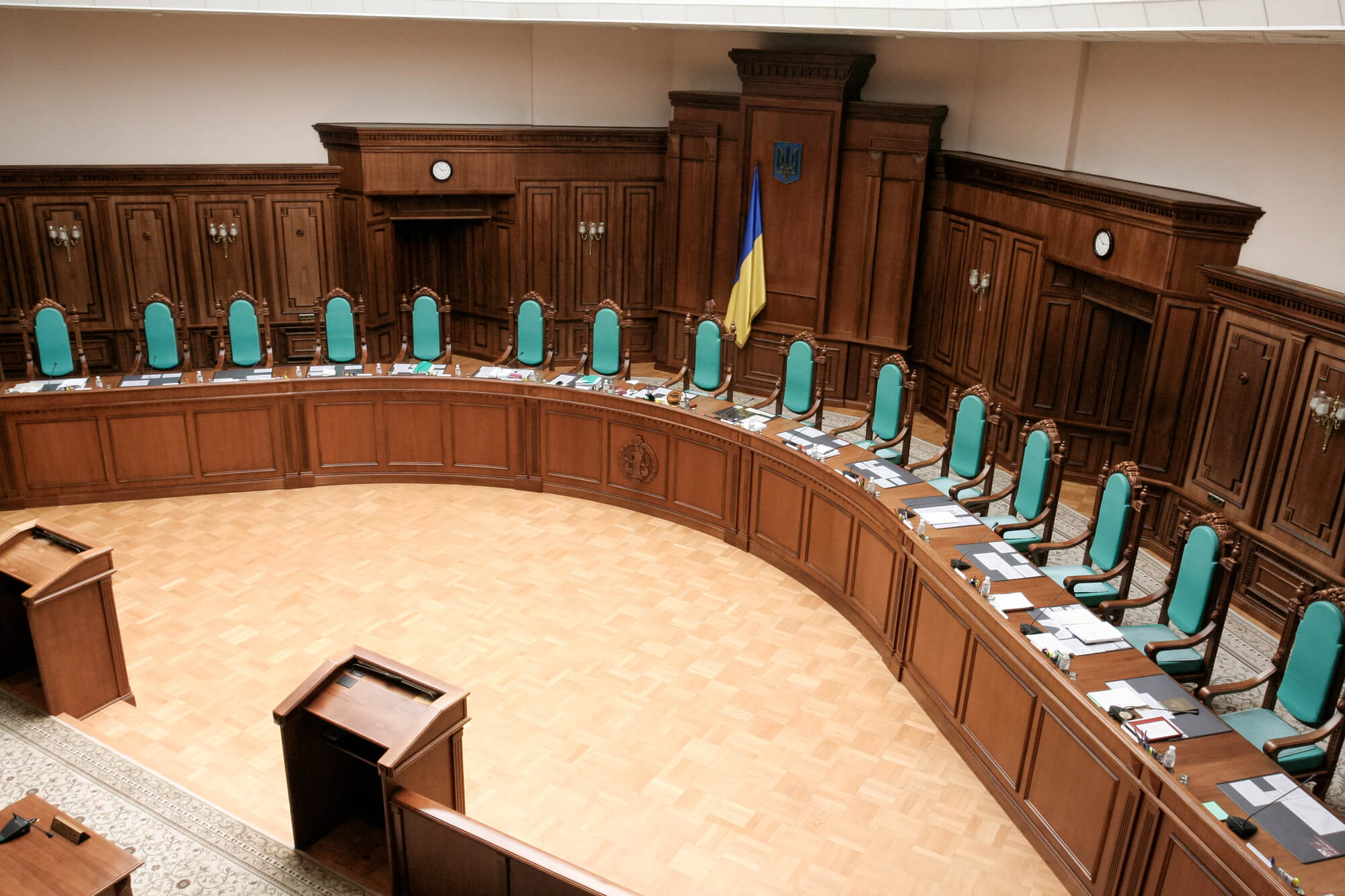 Конституції світу: хто переписує, а хто досі живе за першою версією